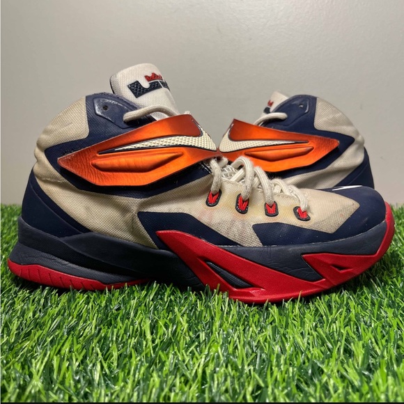 Nike Zoom LeBron Soldier 8 VIII USA Red White Blue - Picture 2 of 10